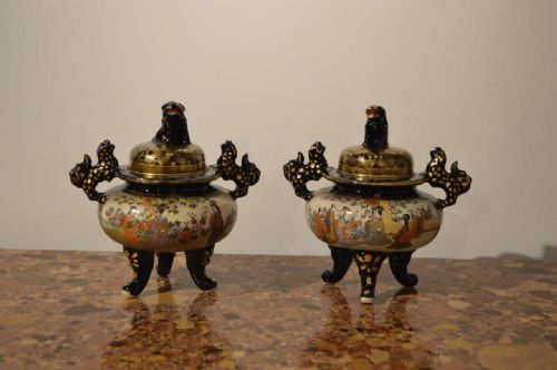 fig 1. A Pair of Japanese Meiji Period Satsuma Koros