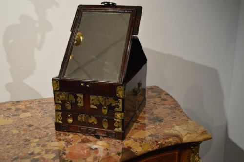 fig 1. A Chinese Hongmu Dressing Case