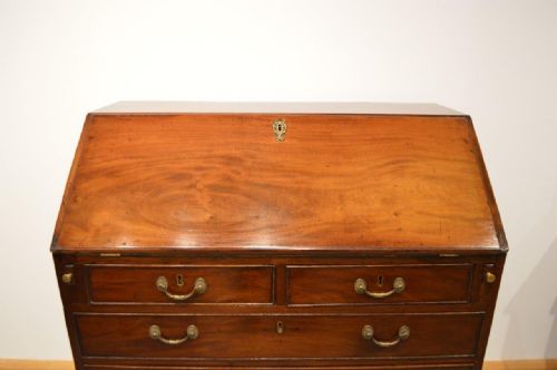 fig 1. A Mahogany George III Period Antique Bureau