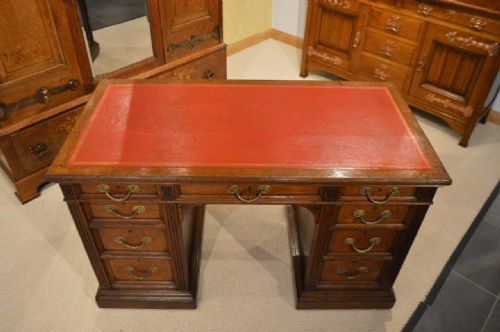 fig 1. An Oak Late Victorian Period Pedestal Desk By Gillows Of Lancaster