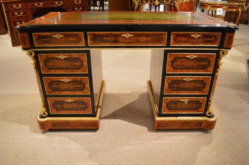 A Stunning Quality Burr Walnut & Kingwood Victorian Period Writing Desk