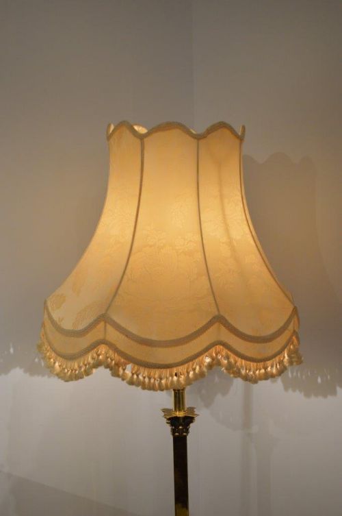 fig 1. An Edwardian Period Antique Brass Standard Lamp