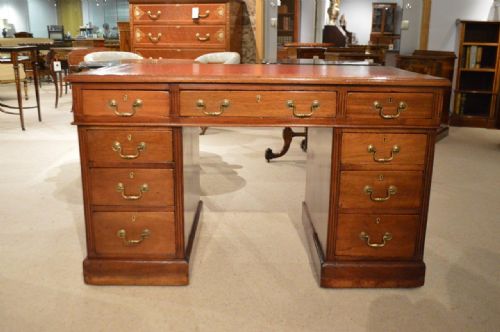 fig 1. A Mahogany Edwardian Period Antique Pedestal Desk