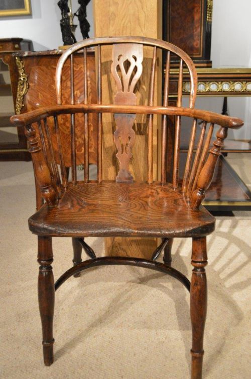 A Mid 19th Century Yew Wood Windsor Armchair