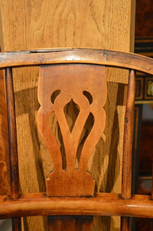 fig 1. A Mid 19th Century Yew Wood Windsor Armchair