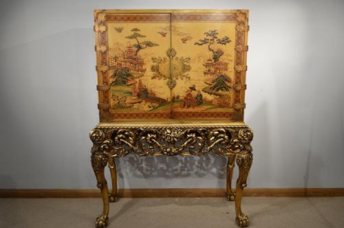 A Magnificent George I Style Chinoiserie Cabinet on Stand
