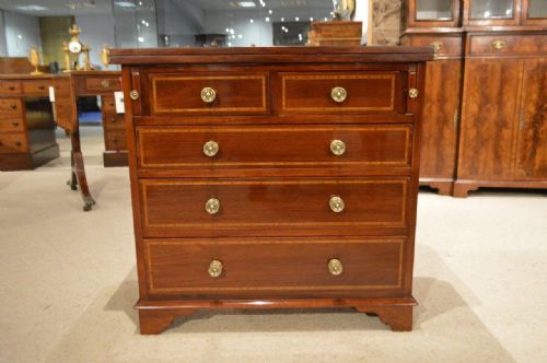 A Beautiful Small Mahogany Edwardian Period Chest of Drawers