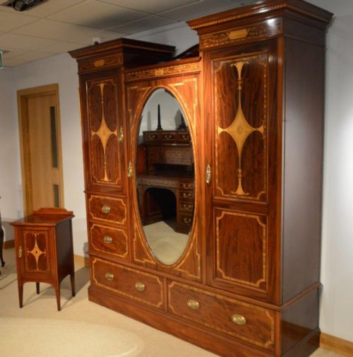 A Stunning Quality Mahogany Edwardian Period Wardrobe & Bedside Cabinet by Shapland & Petter of Barnstaple