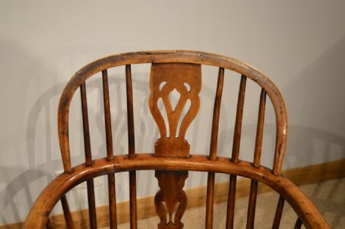 fig 1. A Mid 19th Century Yew Wood Windsor Armchair