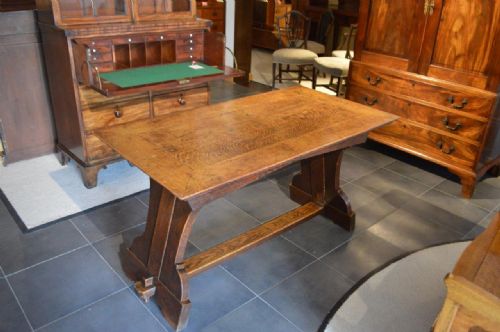 An Oak Arts & Crafts Period Antique Dining Table