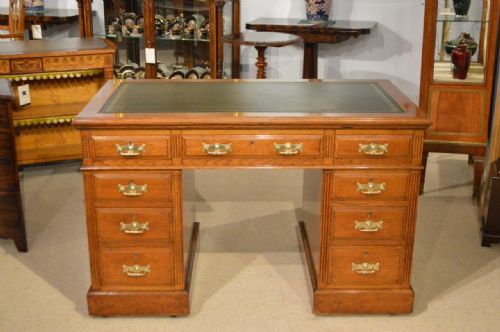 A Beautiful Oak Late Victorian Period Pedestal Desk by Maple