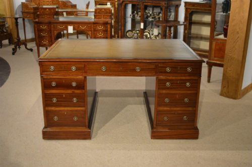 A Superb Mahogany 18th Century Antique Partners Desk