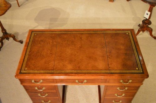 fig 1. A Mahogany Late Victorian Period Antique Pedestal Desk
