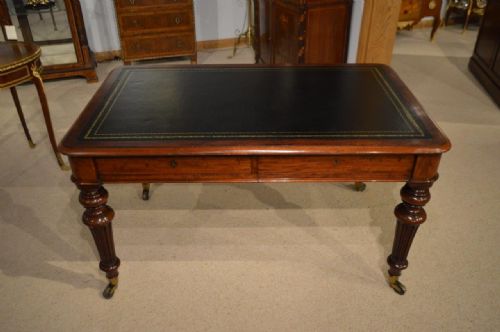 A Beautiful Mahogany Early Victorian Period Library Table Probably by Gillows of Lancaster