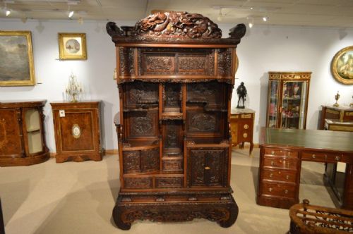 A Good Quality Japanese Meiji Period Shodana