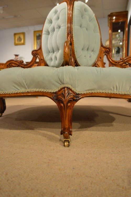 fig 1. Rare & Stunning Victorian Period walnut antique conversation settee
