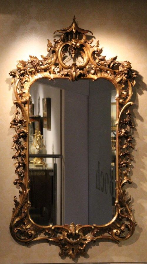 A Magnificent Carved Gilt-wood Late 19th Century Antique Wall Mirror