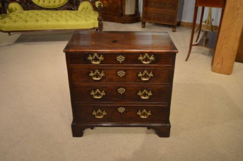 A Fine Mahogany George III Period Small Chest of Drawers