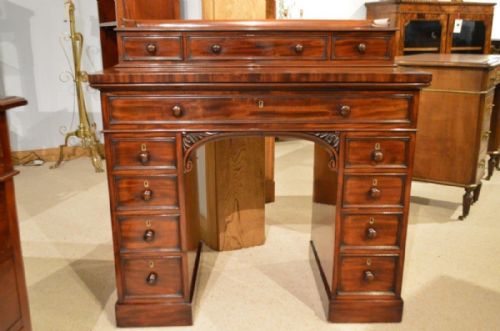 A Mahogany Early Victorian Period Antique Dressing Table/ladies Desk.