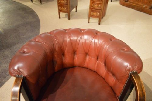 fig 1.  A Good & large pair of oak and leather Art Deco Period gentleman's club armchairs.