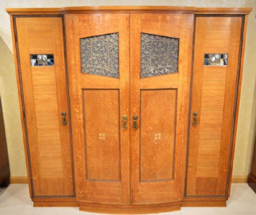 fig 1. An Oak Arts & Crafts Period Scottish School wardrobe