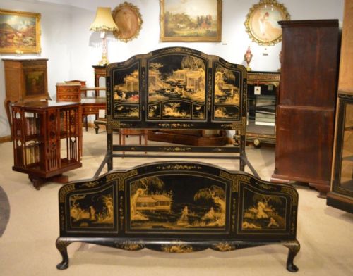 A Fine Quality  5ft Chinoiserie Lacquered Double Bed