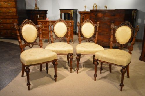 A Stunning Quality Set of 4 Victorian Period Walnut Antique Dining Chairs.