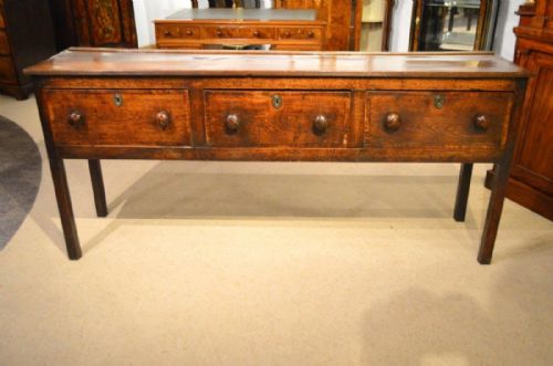 An Oak George III Period Antique Dresser Base.