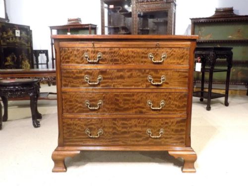 A Good Mahogany George III Style Antique Bachelors Chest