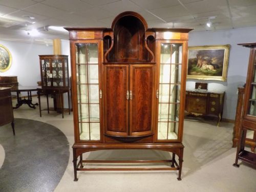 A Fine Quality Mahogany Inlaid Edwardian Period Display Cabinet by Shapland & Petter of Barnstaple.