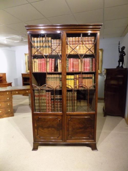 A Fine Quality Mahogany Edwardian Period Astragal Glazed Bookcase.
