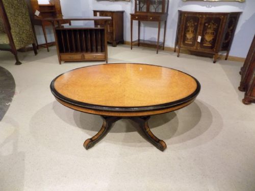 A Beautiful Amboyna & Ebony Victorian Period Antique Coffee Table.