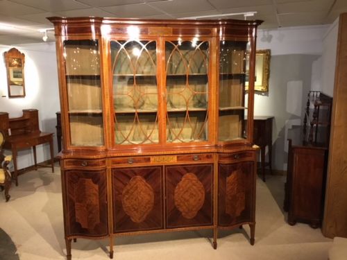 A Superb Quality Large Mahogany Edwardian Period Antique Display Cabinet by Maple & Co of London.
