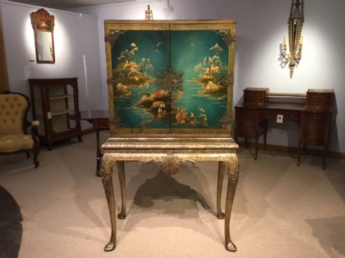 A Highly Decorative Chinoiserie George I Style Cocktail Cabinet on Stand