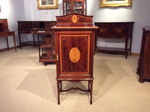 A Fine Mahogany & Satinwood Marquetry Inlaid Edwardian Period Music Cabinet by Shapland & Petter