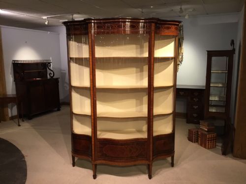 A Fine Quality Mahogany Inlaid Edwardian Period Serpentine Display Cabinet by Maple & Co