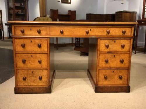 A Good Oak Victorian Period Antique Pedestal Desk