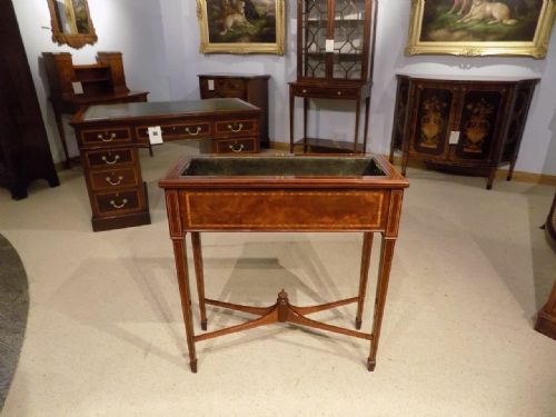A Flame Mahogany Inlaid Edwardian Period Jardiniere/planter.