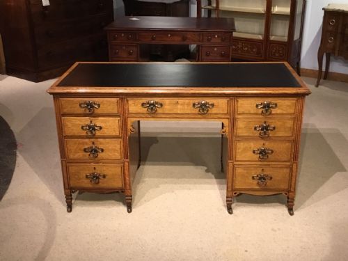 A Quality Oak Arts & Crafts Period Antique Desk.