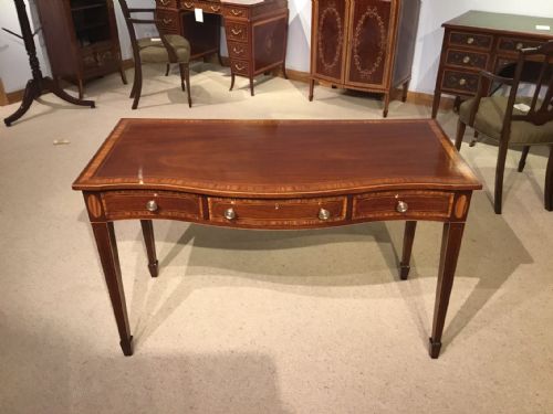 A Beautiful Mahogany Edwardian Period Serpentine Side Table by Edwards & Roberts of London