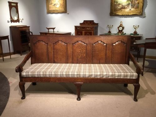 A Lovely 18th Century Oak Original Five Panel Settle