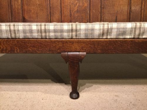 fig 1. A lovely 18th Century oak original five panel settle