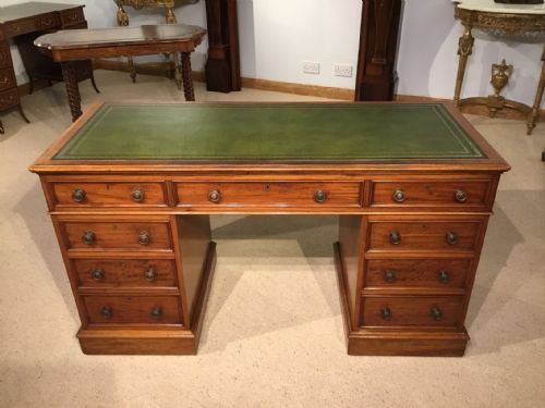 A Fine Quality Figured Mahogany Victorian Period Pedestal Desk.