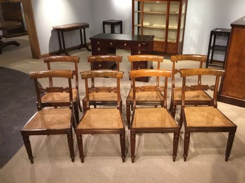 A Good Set of 8 Rosewood Regency Period Dining Chairs of Gillows Design
