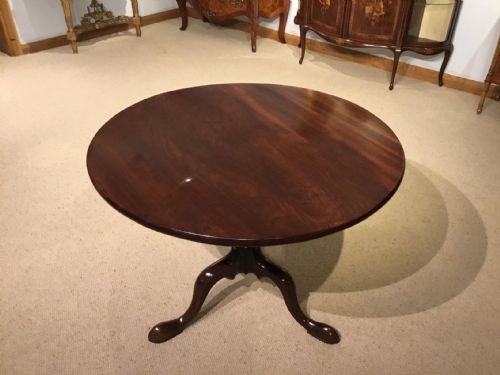 A Fine Mahogany George III Period Circular Supper Table
