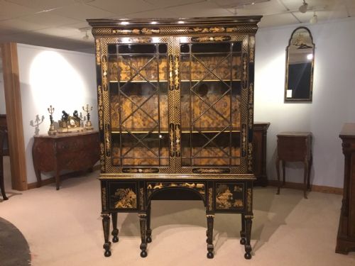 An Edwardian Period Highly Decorative Chinoiserie Cabinet on Stand