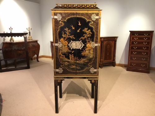 A 1920s Period Chinoiserie Cabinet.