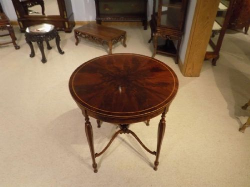 A Fine Quality Flamed Mahogany Edwardian Period Circular Occasional Table.
