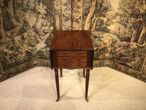 A Mahogany Regency Period Gillows of Lancaster Antique Pembroke/side Table