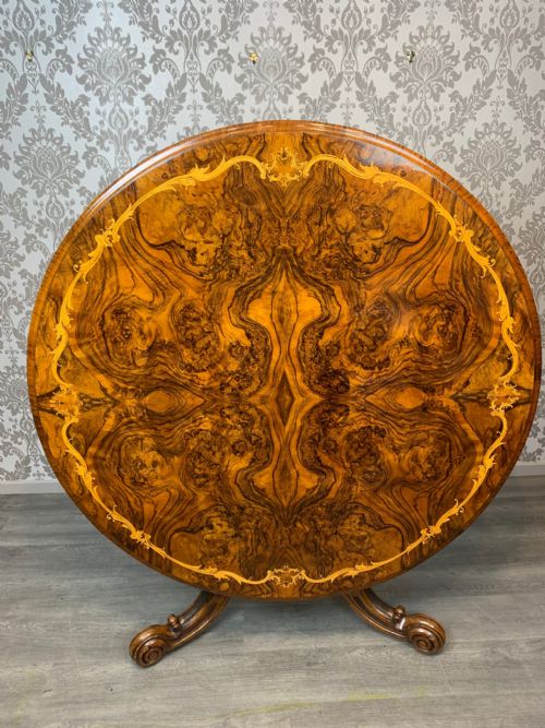 A Stunning Quality Victorian Period Burr Walnut Circular Centre/dining Table